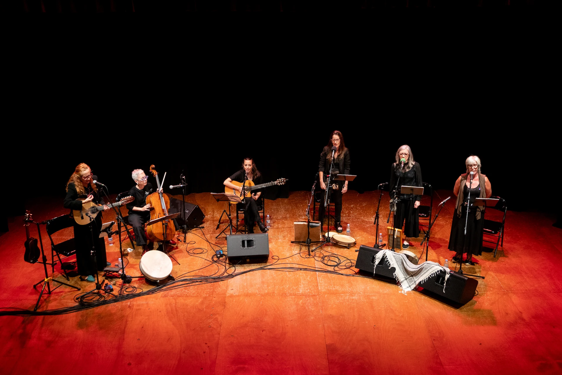 🎶 Actuació musical: Sis veus per al poeta 🎶